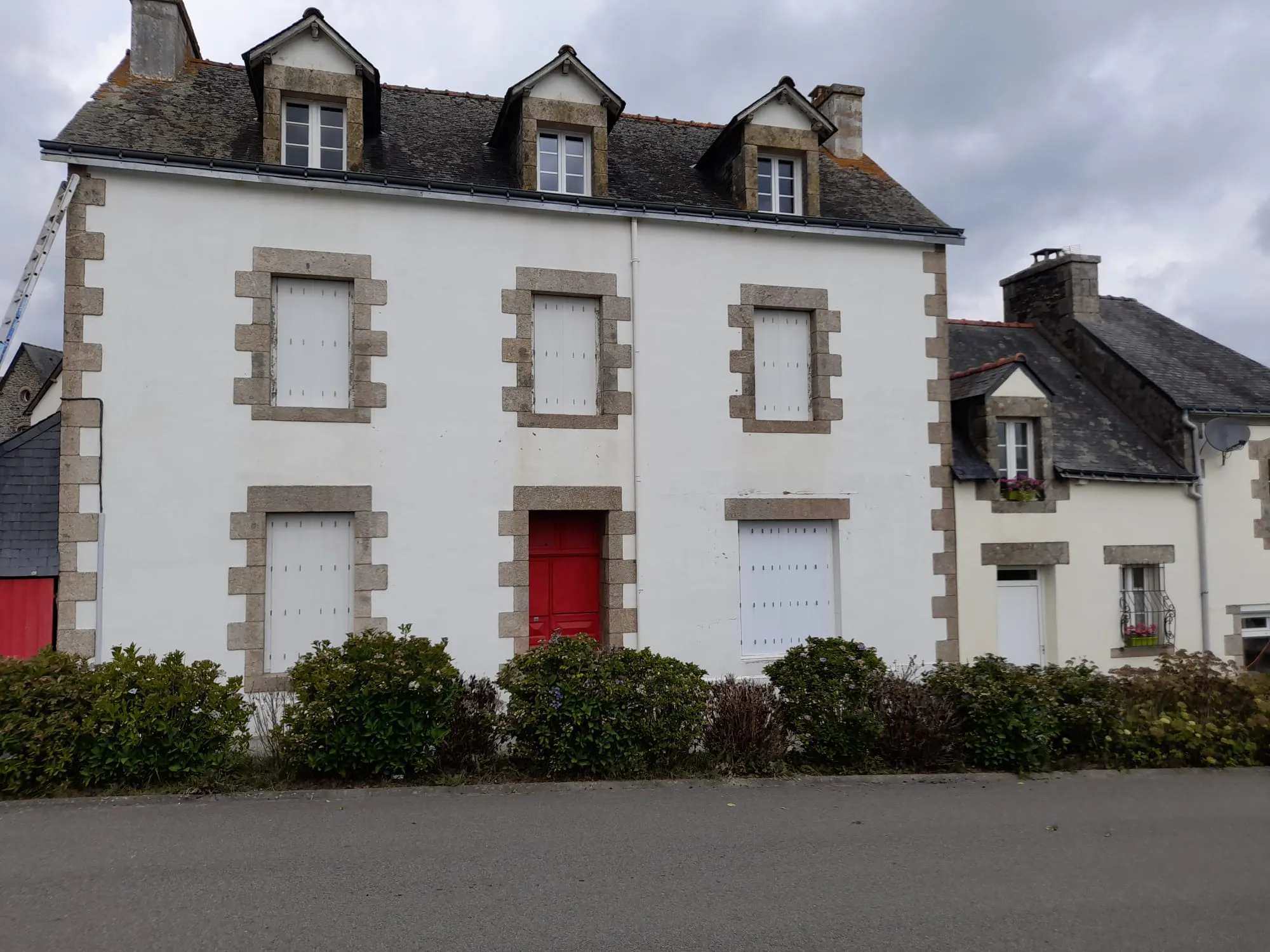 Après : Nettoyage de façade en Corrèze